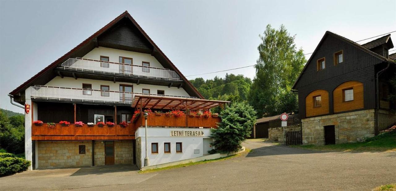 Penzion Kamzik Česká Kamenice Bagian luar foto