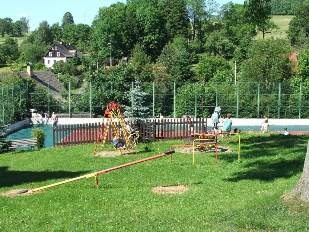 Penzion Kamzik Česká Kamenice Bagian luar foto
